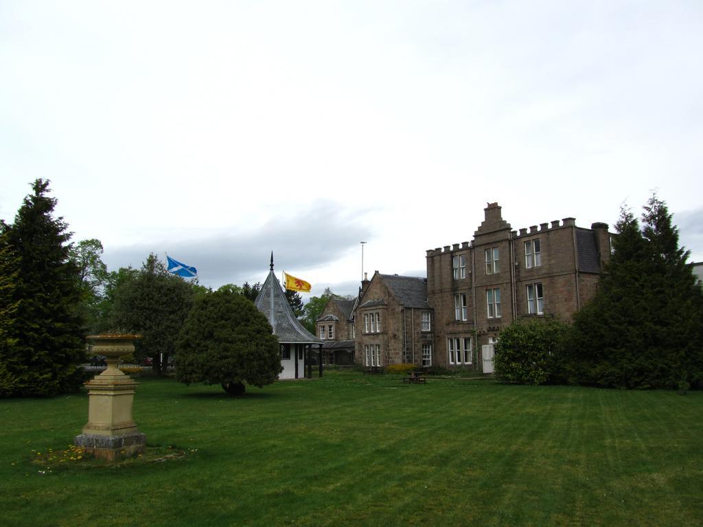 Huntly Arms Hotel Aboyne Dış mekan fotoğraf